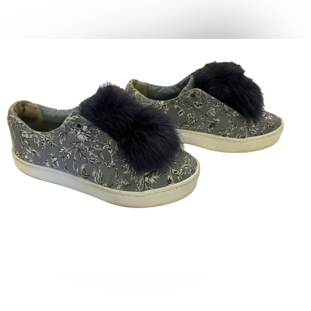 Sam Edelman Women’s Leya Slip On Sneaker‎ Gray Denim Floral with Pom Poms Size 8
